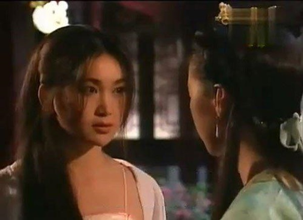 Sợ xấu không sinh con, quả bom sex kinh điển mọi thời đại vẫn làm mẹ và giờ thế này!-2