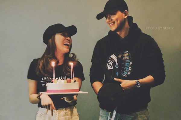 Mỹ Tâm – Mai Tài Phến bị bắt gặp đi du lịch cùng nhau, đắp chung chăn cực tình tứ trên máy bay?-3