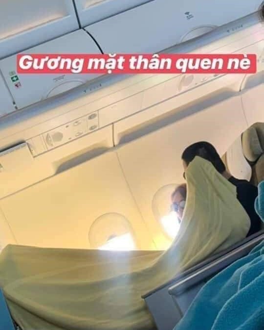 Mỹ Tâm – Mai Tài Phến bị bắt gặp đi du lịch cùng nhau, đắp chung chăn cực tình tứ trên máy bay?-2