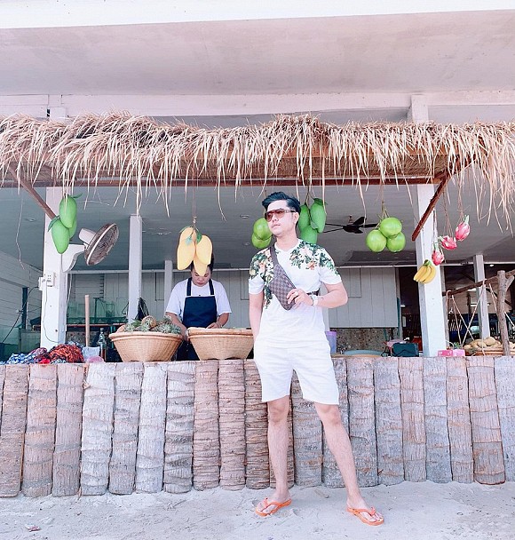 Đăng ảnh mới, Vũ Hoàng Việt được khen có bạn gái gợi cảm, da trắng như Ngọc Trinh-2