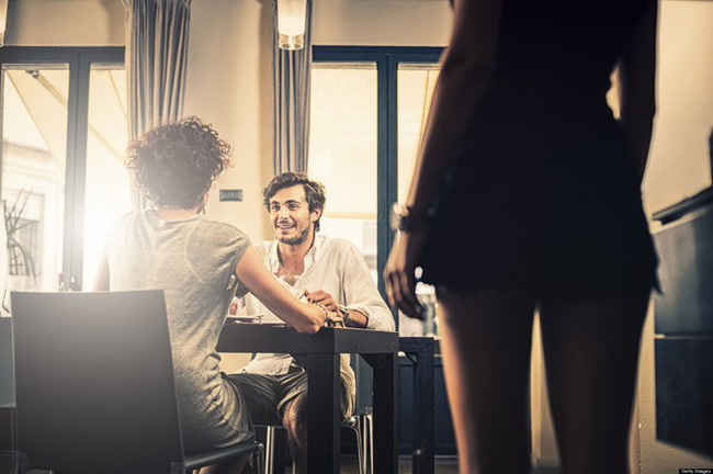 2 tâm sự gây bão MXH, chồng viết trước vợ viết sau: Phản bội nối tiếp phản bội và lời xin lỗi-6