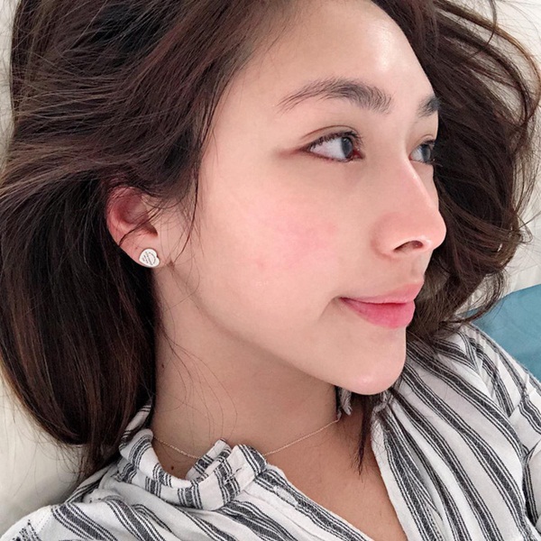 Bị chụp lén trên tàu điện ngầm vẫn thần thái hơn người nhưng danh tính cô nàng mới thực sự gây choáng-8