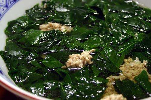 Đừng tưởng cứ rau ngót là lành, thấy điểm này là 99% mới bị phun thuốc, thèm mấy cũng chớ dại mà ăn-2