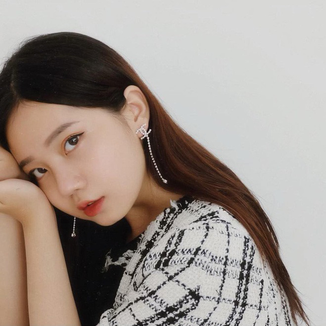 Gái xinh 1m50 hot trên Instagram: Kiếm được 50 triệu/tháng nhờ vẻ ngoài đáng yêu, tiết lộ đã dao kéo một chỗ không ai ngờ-1