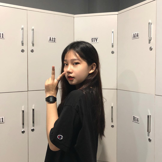 Gái xinh 1m50 hot trên Instagram: Kiếm được 50 triệu/tháng nhờ vẻ ngoài đáng yêu, tiết lộ đã dao kéo một chỗ không ai ngờ-8