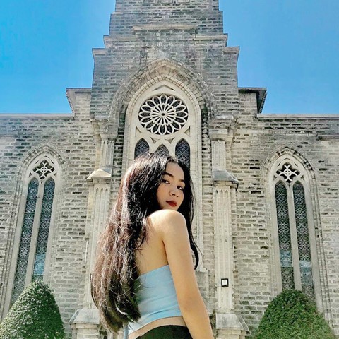 Instagram giới trẻ tràn ngập những bức ảnh chụp với nhà thờ Núi, ở ngay Nha Trang mà đẹp tuyệt chẳng kém trời Tây-1