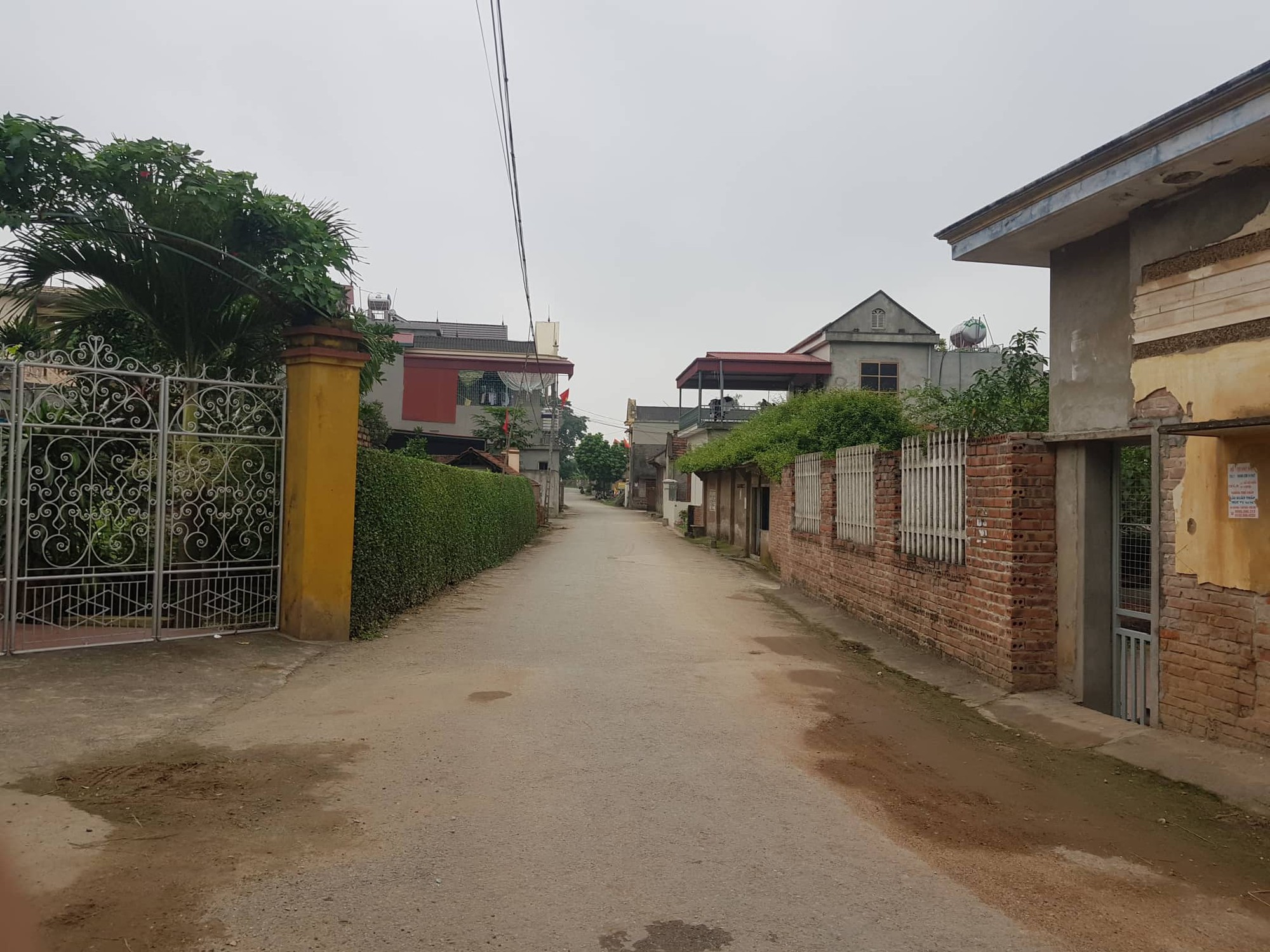 Dân làng nói về thông tin nam sinh khiến 4 bạn học mang bầu: Chỉ là lời đồn, gia đình Đ. đã đón mẹ con H. về chăm sóc-1