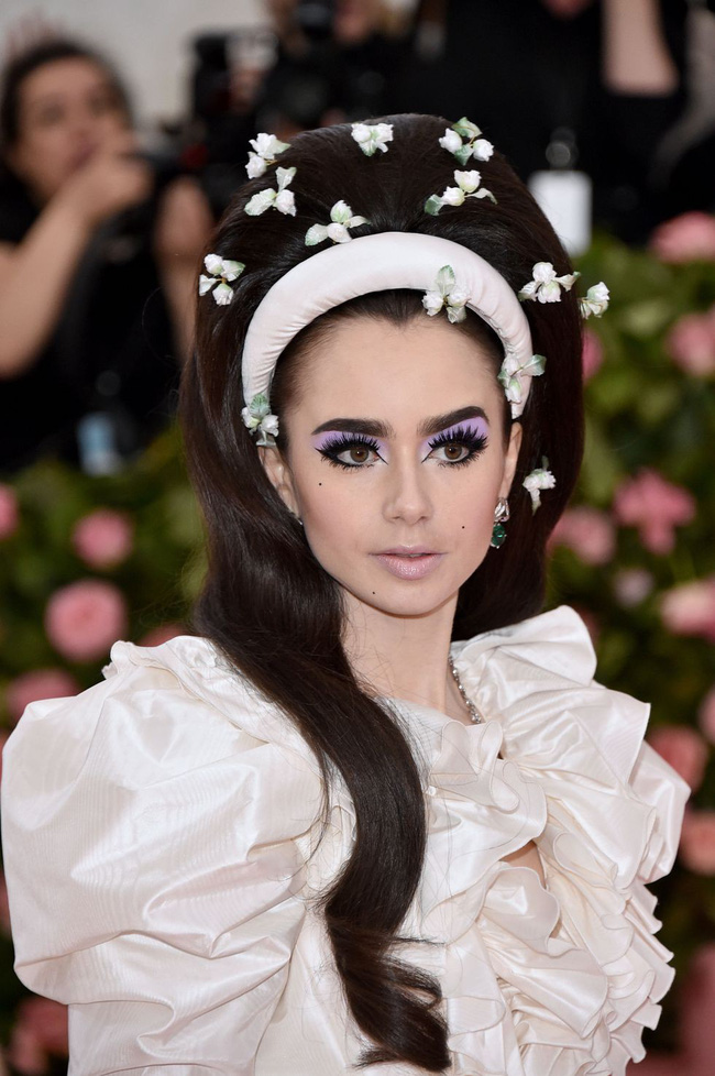 Những màn tô son điểm phấn ấn tượng nhất tại Met Gala 2019: Tất cả đều mãn nhãn như những tác phẩm nghệ thuật-12