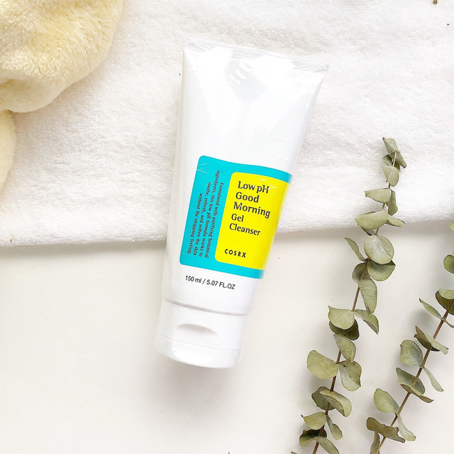 5 loại sữa rửa mặt giá bình dân, làm sạch hiệu quả cực kỳ cho mùa hè này-2