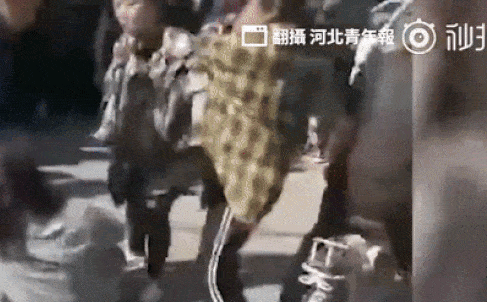 Rủ bạn gái mới đánh hội đồng người yêu cũ và nguyên nhân bất ngờ phía sau khiến dân mạng không biết nên bênh ai-1