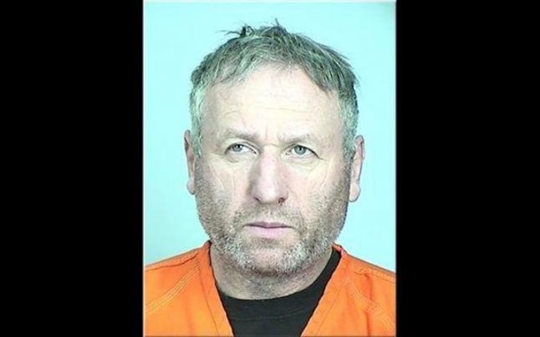 Chồng giả chết, vợ giả đám tang và con trai kinh ngạc gặp cha-1