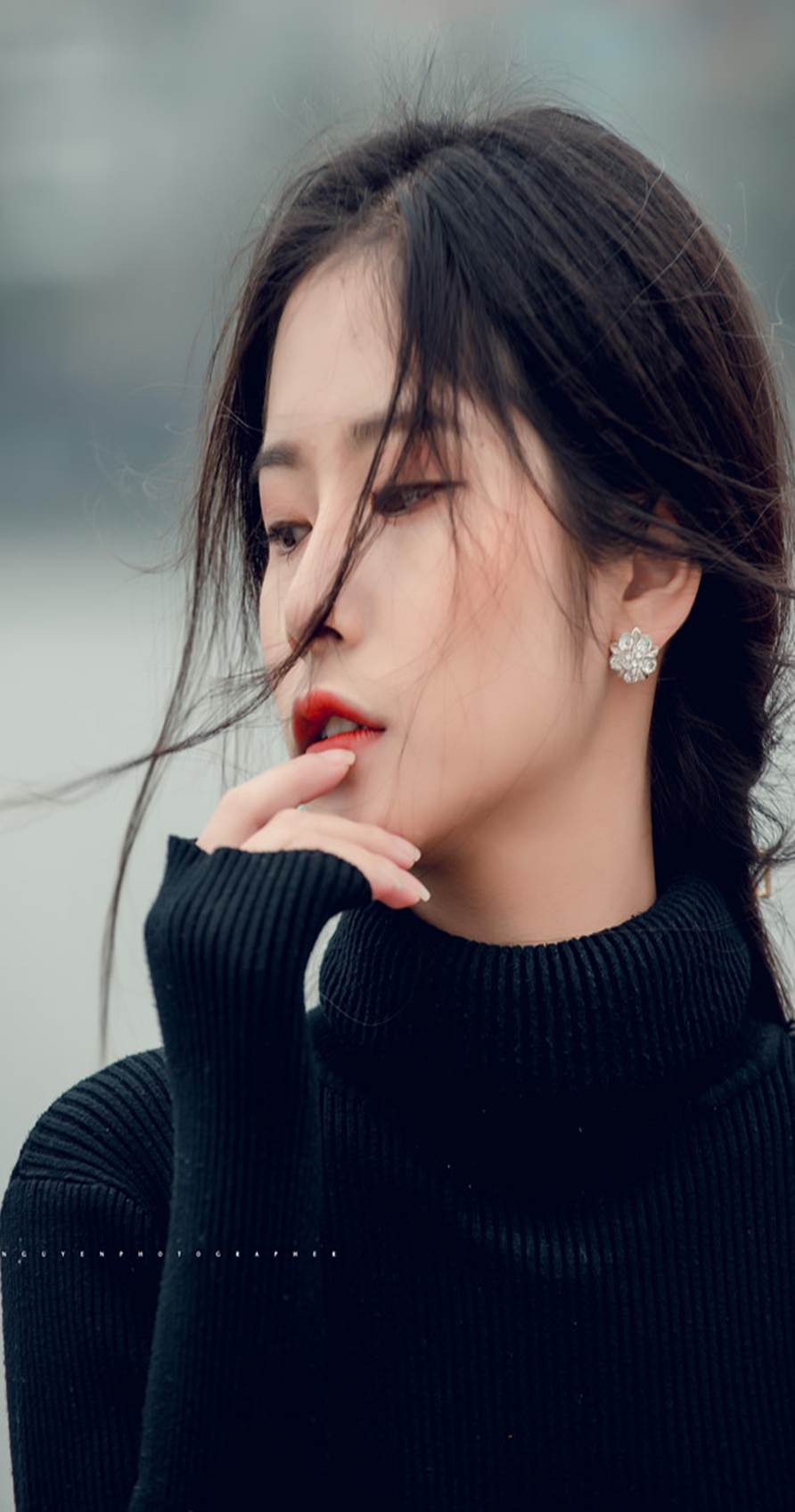 9X được gọi là công chúa tóc mây nhờ có mái tóc dài 1,35 m-3