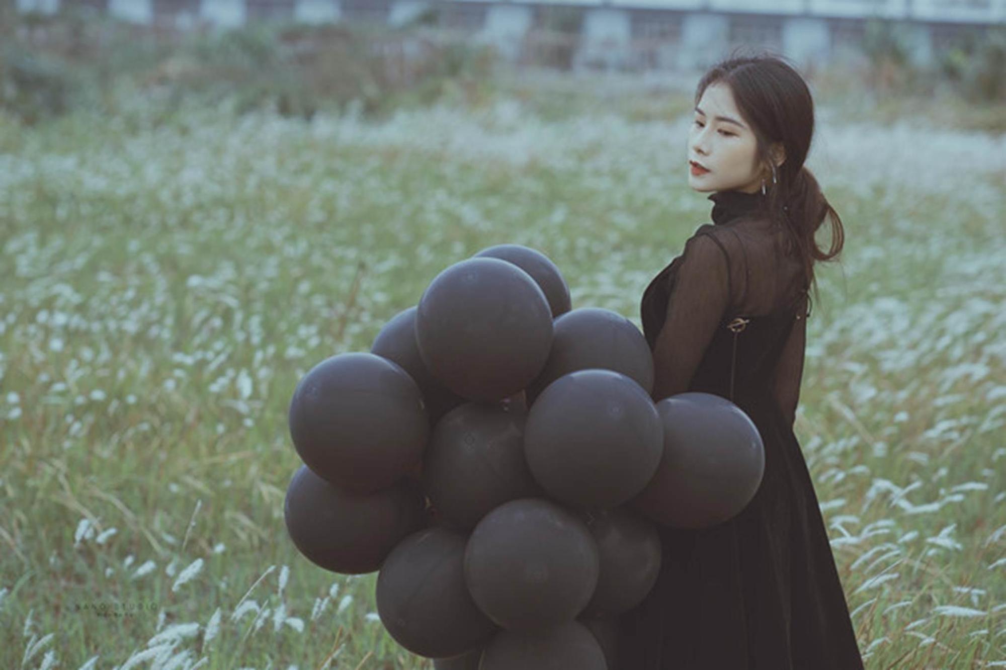 9X được gọi là công chúa tóc mây nhờ có mái tóc dài 1,35 m-6