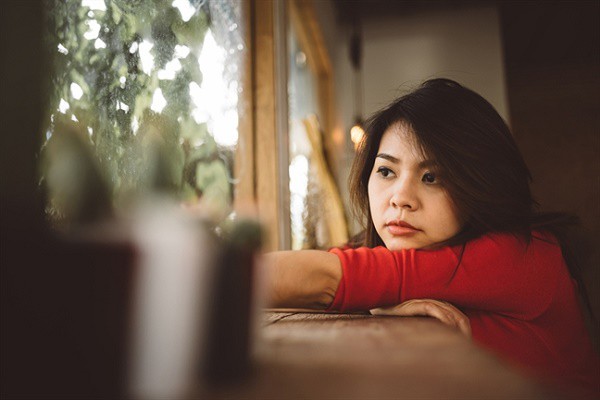 Con gái mãi không chịu lấy chồng, tôi lén đến thăm và chết điếng khi chứng kiến cảnh tượng bên trong căn hộ chung cư con ở-1