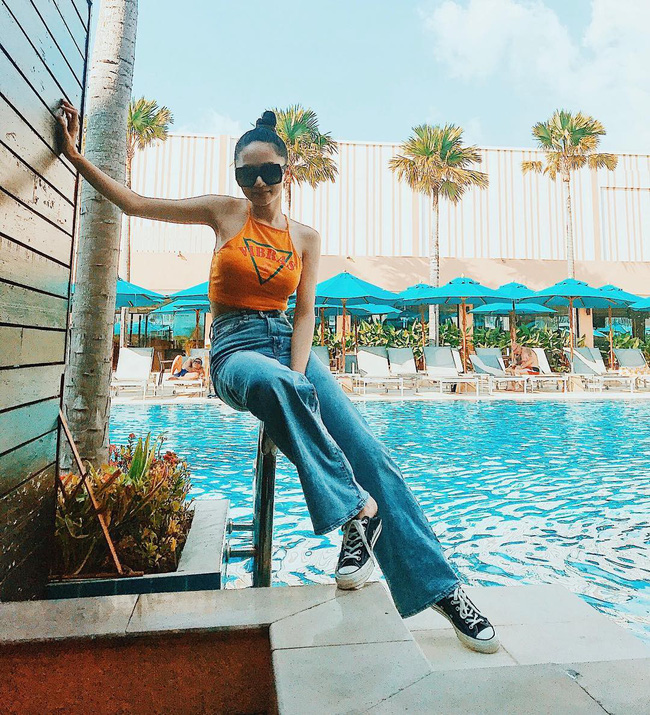 Đã mắt khi ngắm style du lịch của sao Việt nhưng đồng thời, bạn sẽ góp nhặt được 1001 ý tưởng diện đồ tuyệt xinh-2