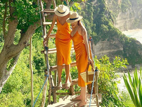Đã mắt khi ngắm style du lịch của sao Việt nhưng đồng thời, bạn sẽ góp nhặt được 1001 ý tưởng diện đồ tuyệt xinh