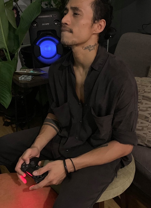 Bà xã đi chơi với hội bạn về muộn, Phạm Anh Khoa ở nhà vẫn lo tươm tất chuyện con cái-5