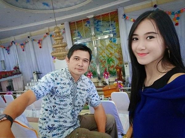 Thầy giáo phải lòng nữ sinh 13 tuổi và cái kết đầy bất ngờ sau 7 năm-5