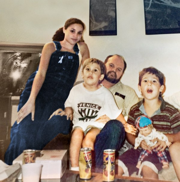 Trước kiểu tóc sóng nước lãng mạn, Công nương Meghan từng sở hữu mái tóc xoăn tự nhiên cực ngầu” thế này-6