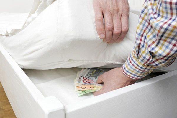 Tiện tay cất tiền kiểu này, nhà nghèo bền vững”, của cải đội nón ra đi”-2