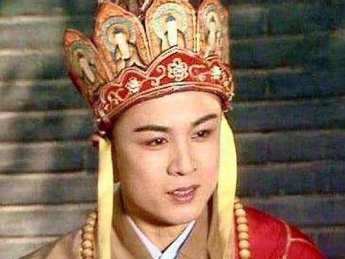 Bé gái đứng trước mộ liên tục gọi người mẹ đã khuất khiến hàng triệu trái tim xót xa-1