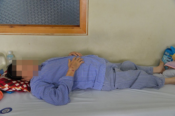 Nước tiểu có sắc lạ, sau 2 năm phát hiện khối u: BS khuyến cáo dấu hiệu không nên bỏ sót-1