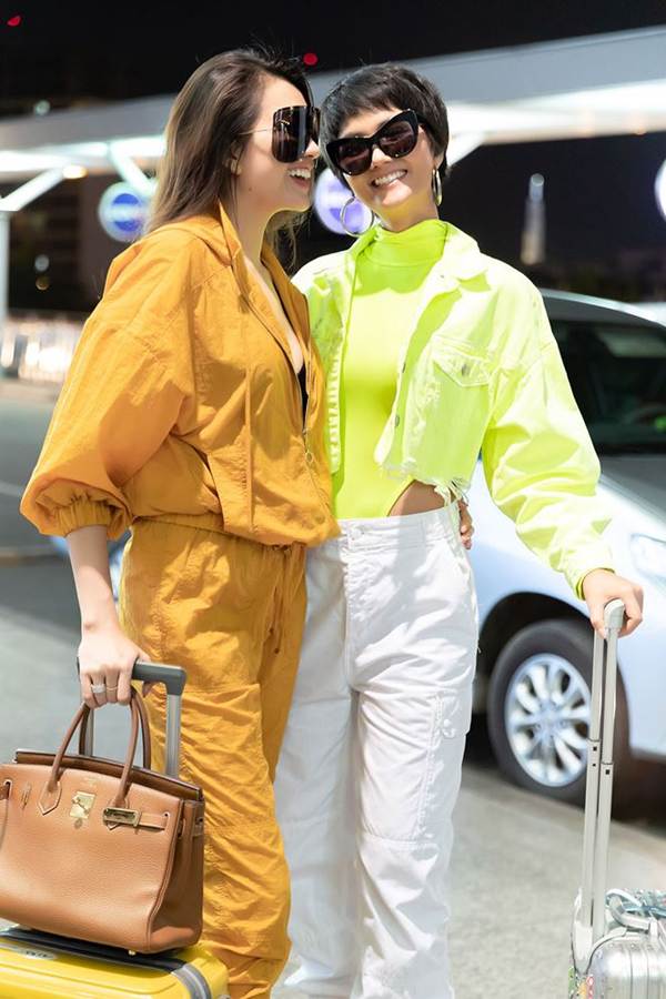 Hoàng Thuỳ đeo cánh thiên thần nội y, thử thách trình diễn áo tắm Miss Universe-11