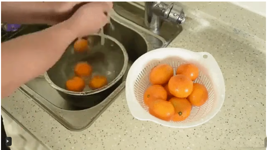 Chuyên gia Hàn Quốc mách: Gột sạch hóa chất trên hoa quả bằng rượu, thoải mái ăn mà không lo độc hại-2