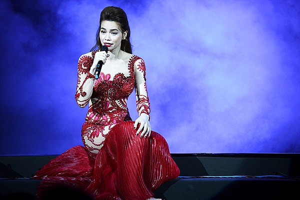 20 năm theo nghề gánh đủ thị phi, giờ là lúc Hồ Ngọc Hà tận hưởng hạnh phúc cuối cùng bên người tình Kim Lý?-4