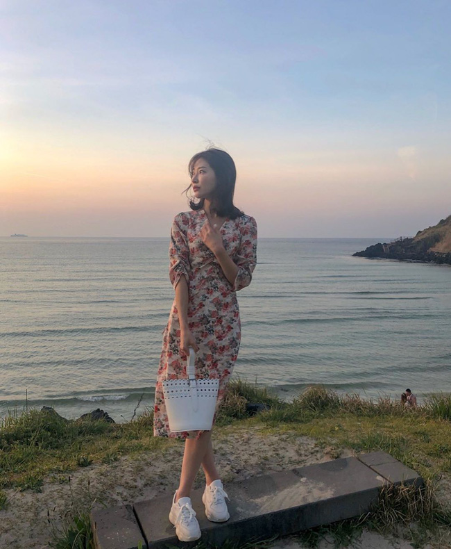 Cá là bạn không chỉ học được cách mix đồ mà còn tiện học được cả cách pose dáng ảo diệu từ street style Châu Á-12