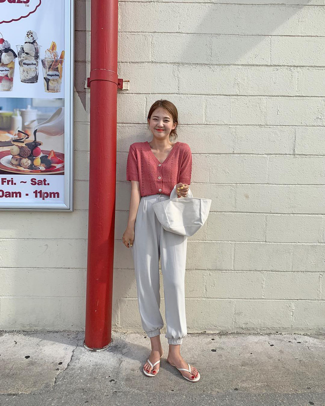 Cá là bạn không chỉ học được cách mix đồ mà còn tiện học được cả cách pose dáng ảo diệu từ street style Châu Á-9