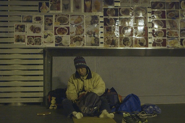 Cuộc sống của người đàn ông vô gia cư gốc Việt ở nơi nghèo nhất Hong Kong và sự tương phản nghiệt ngã của thành phố hoa lệ bậc nhất hành tinh-10