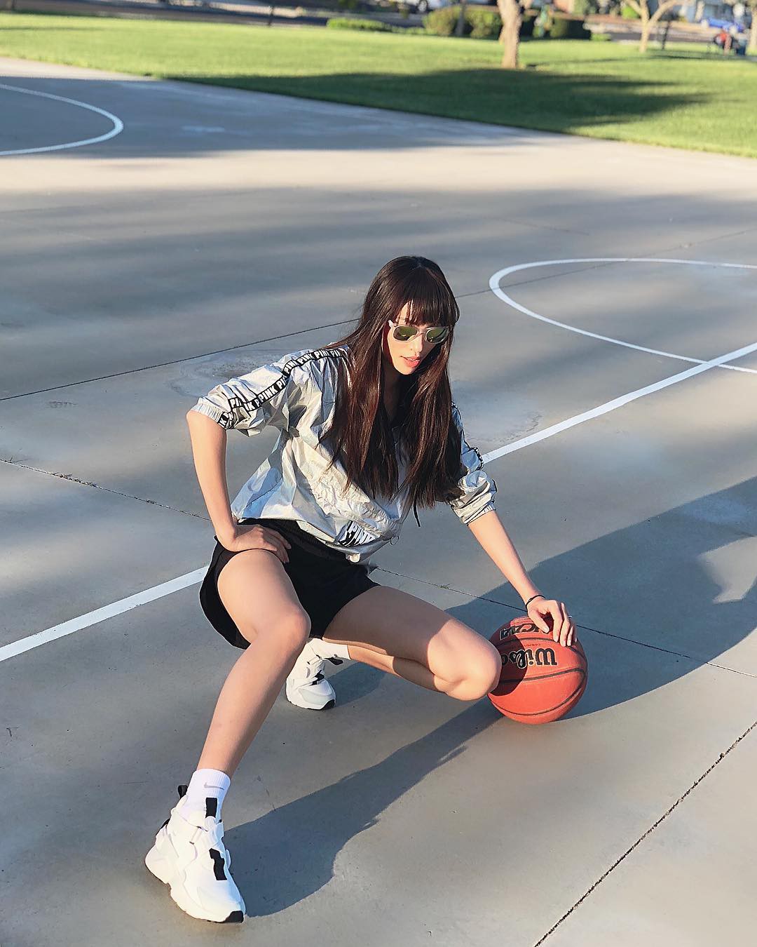 Từ Việt sang Mỹ, Phạm Hương đổi cả style nhưng duy chỉ có điều này là mãi trung thành-3