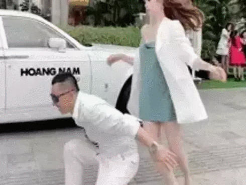 Sát cánh cùng Ngọc Trinh, Vũ Khắc Tiệp HOT chẳng kém vì chiếc mũi nhọn hoắt muốn xuyên thủng vạn vật-12