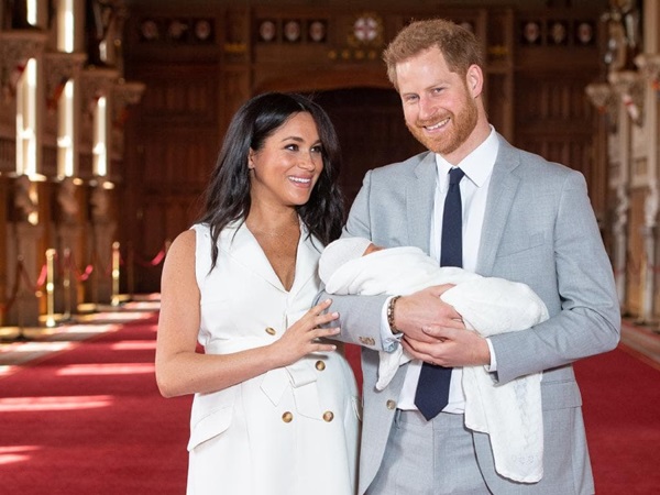 Soi con Meghan giống bố hay mẹ, dân mạng tìm ảnh lúc nhỏ của hai người và thật bất ngờ-1