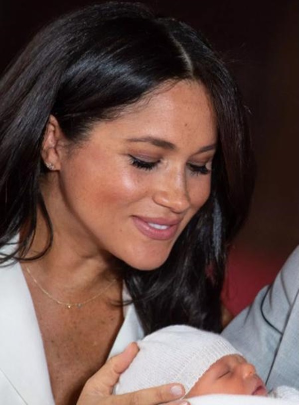 Soi con Meghan giống bố hay mẹ, dân mạng tìm ảnh lúc nhỏ của hai người và thật bất ngờ-2