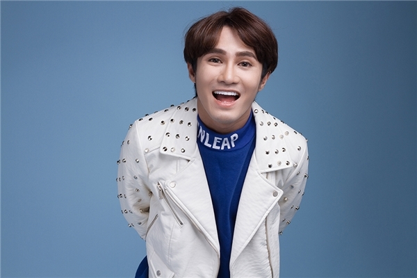 Trấn Thành ngượng chín mặt vì ra sân khấu quên thay quần-7