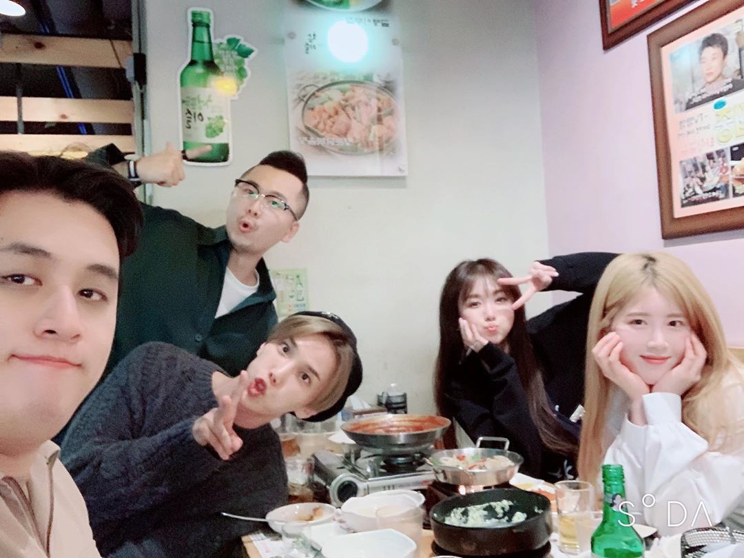 Trấn Thành ngượng chín mặt vì ra sân khấu quên thay quần-4