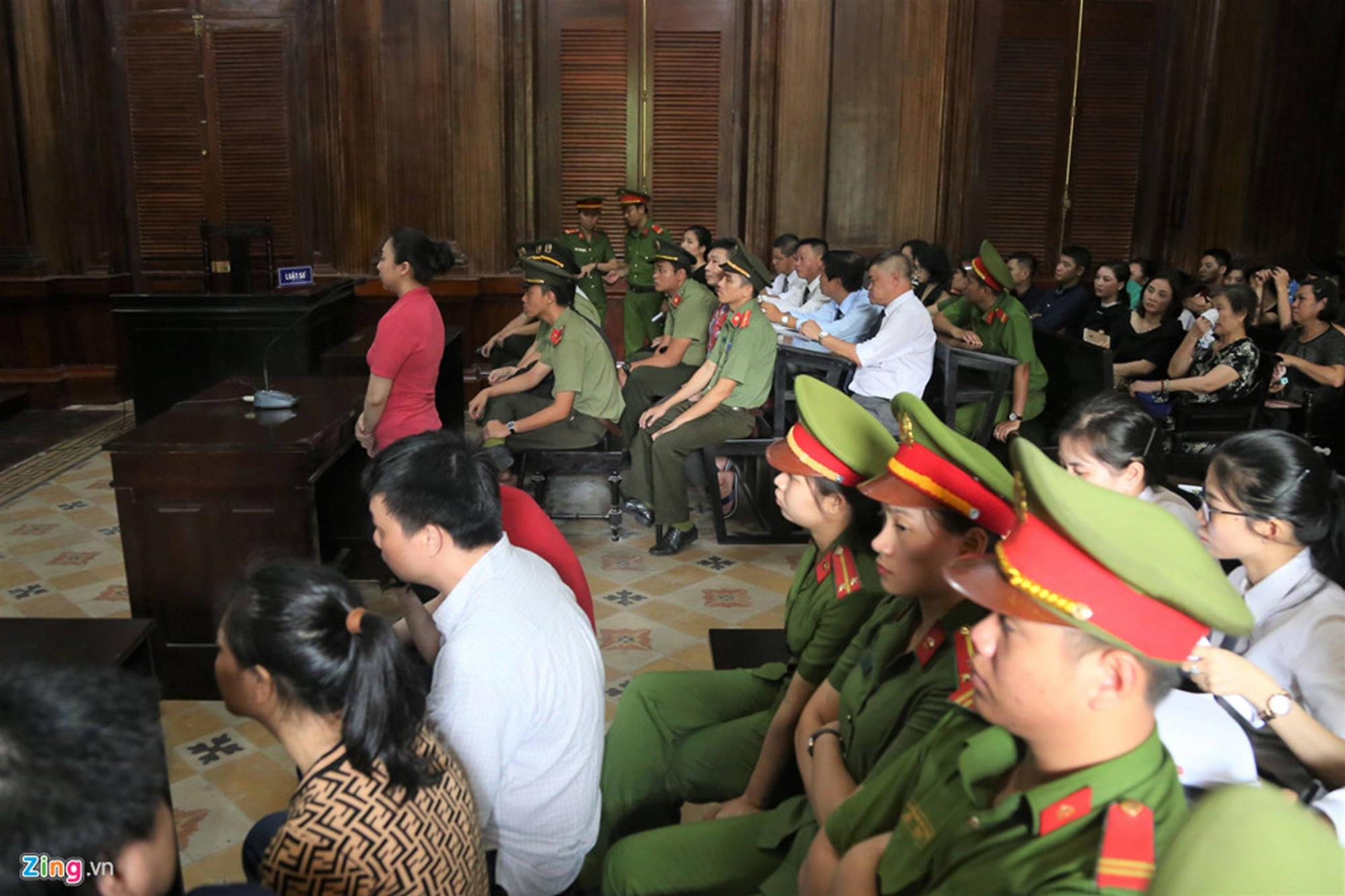 Sắc thái trùm ma túy Văn Kính Dương và các bóng hồng 3 ngày hầu tòa-15