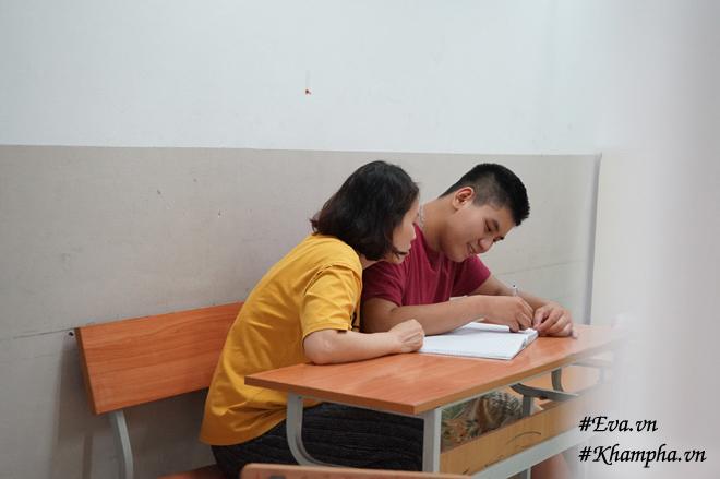 15 năm nuôi con tự kỷ, mẹ HN rưng rưng đọc tâm sự con gửi: Con biết mẹ vất vả-7