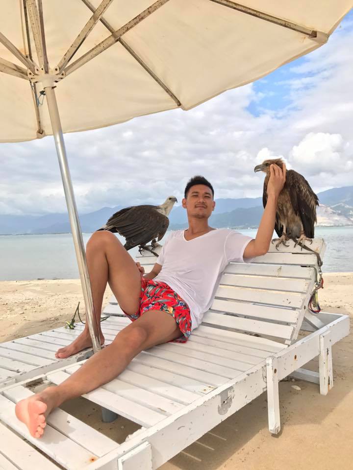 Trong khi Kỳ Duyên vướng nghi vấn hẹn hò đồng tính, tình cũ thiếu gia của cô sống thế nào sau 2 năm chia tay?-16