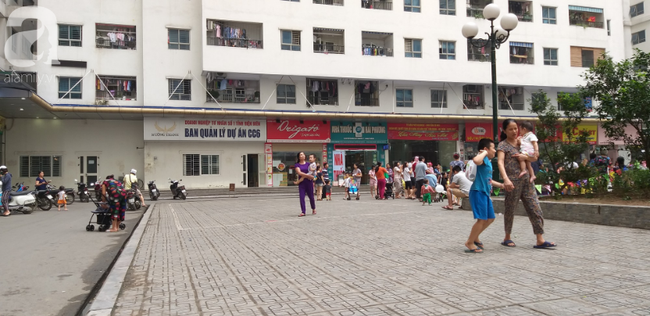 Túi rác bị ném từ tầng 36 chung cư HH Linh Đàm xuống sân, bé trai 4 tuổi thoát nạn trong gang tấc-3