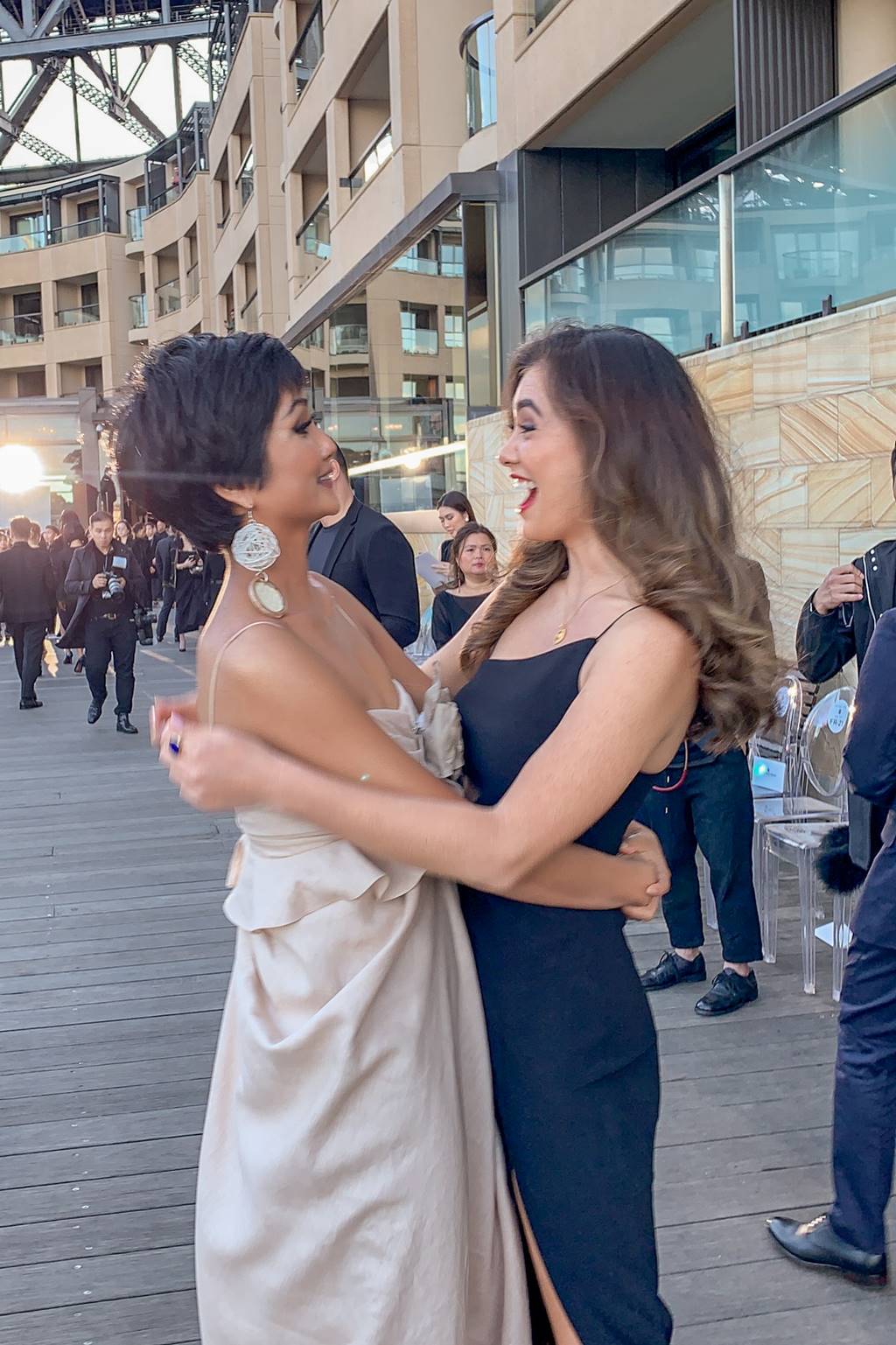 HHen Niê rạng rỡ hội ngộ Hoa hậu Hoàn vũ Australia 2018-6