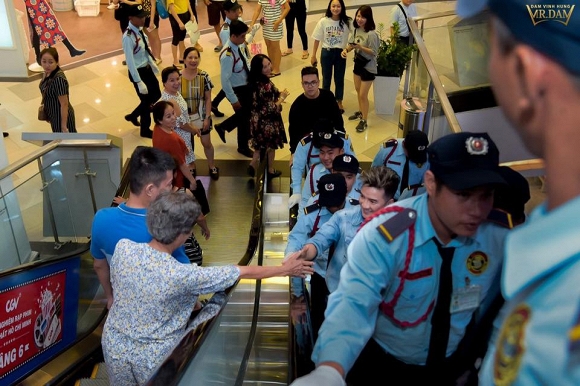 Giữa bão scandal, Mr Đàm chia sẻ ẩn ý: Lần nào cũng phát hiện ra cả một ổ chuột-4