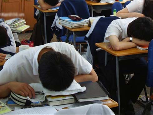 Thí sinh Trung Quốc bước vào kỳ thi đại học khốc liệt nhất thế giới-1