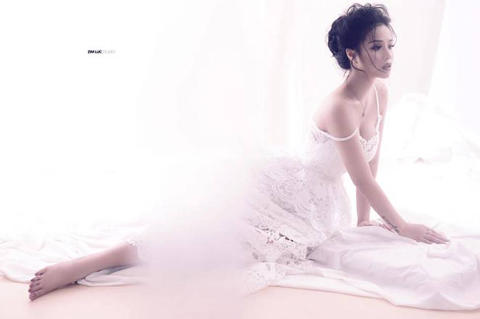 Nữ CĐV từng yêu thủ môn số 1 Việt Nam tung ảnh bikini nóng bỏng mắt-14