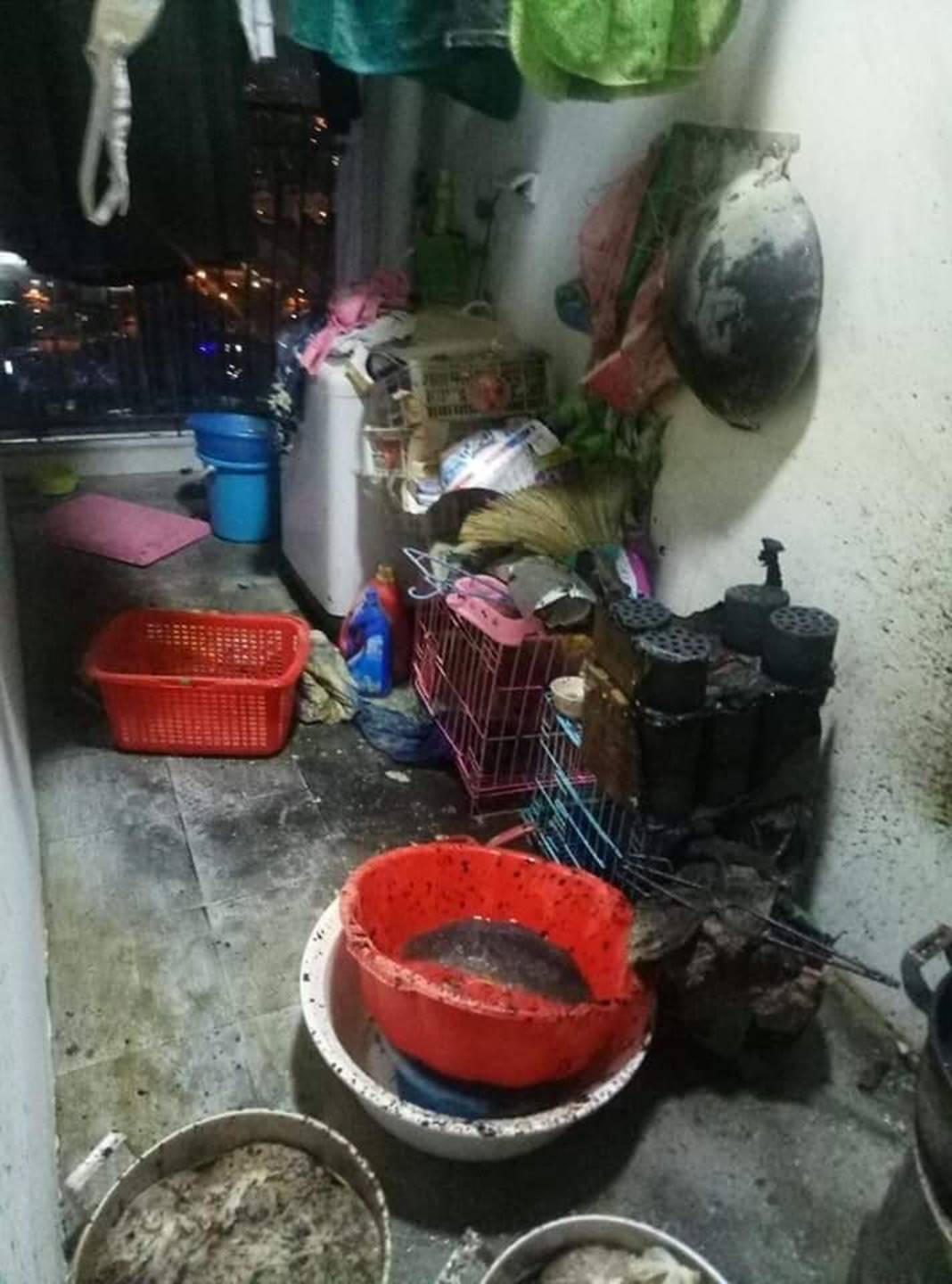 Sốc: Đun bếp than tổ ong trong chung cư để xảy ra sự cố khiến nhiều người hốt hoảng bỏ chạy-1