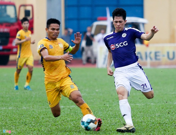 Đình Trọng nhận thẻ đỏ trực tiếp đầu tiên trong sự nghiệp-2