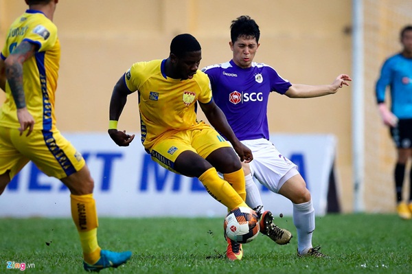 Đình Trọng nhận thẻ đỏ trực tiếp đầu tiên trong sự nghiệp-3