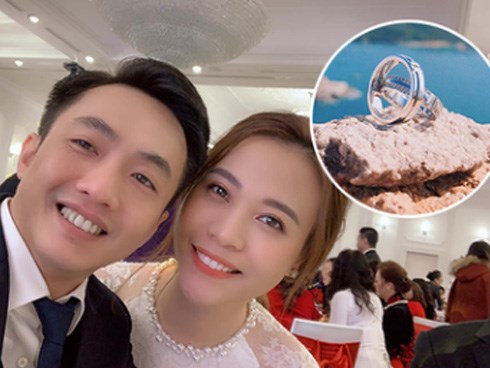 Đàm Thu Trang khoe nhẫn cưới sang chảnh cùng Cường Đô la kèm câu nói mà ai cũng chờ đợi